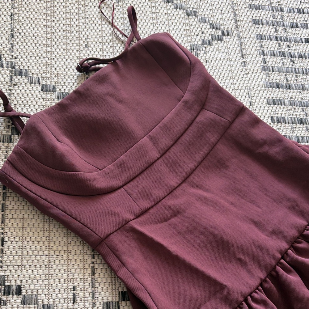 NWT Banana republic Women's Sleeveless A-Line Dress in Burgundy. Low waist